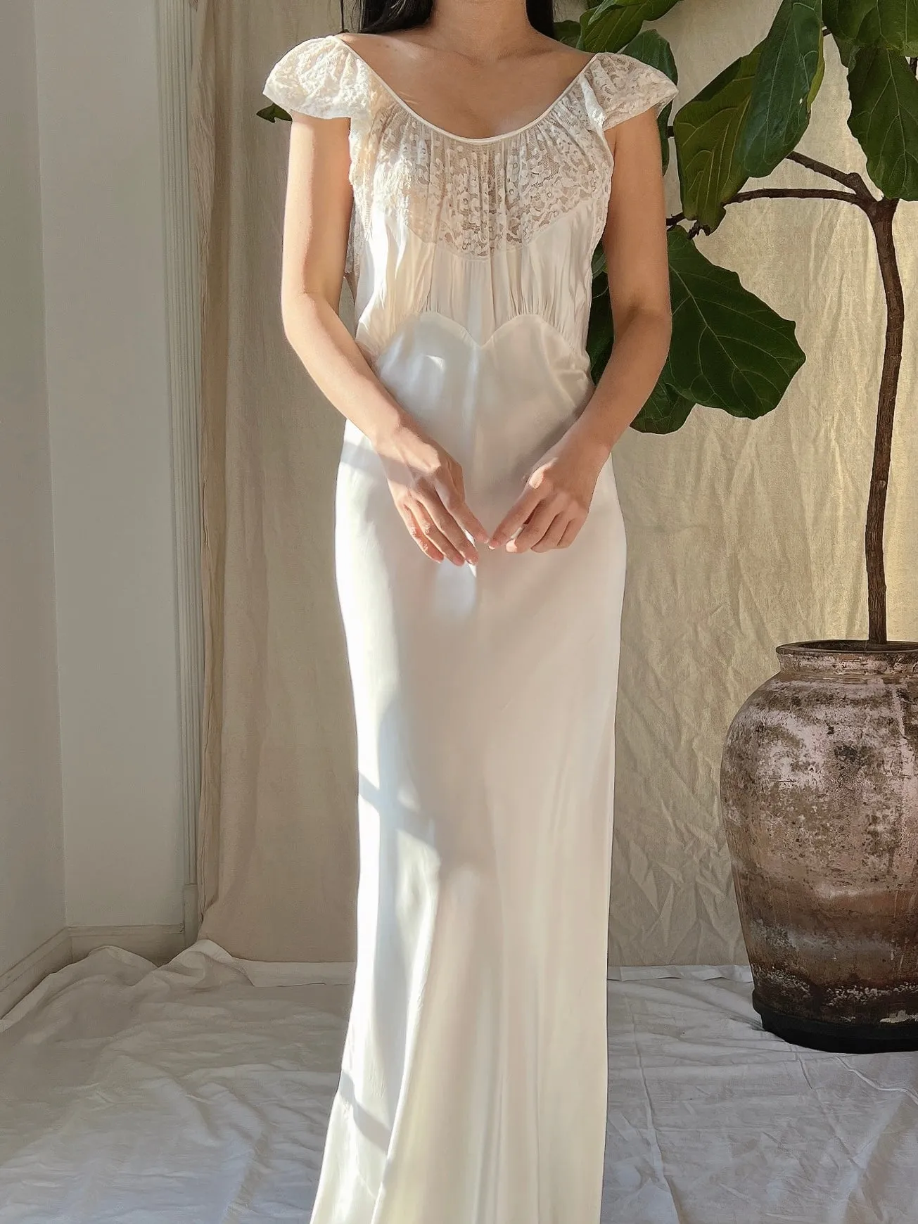 1930s Ivory Satin Dress - S