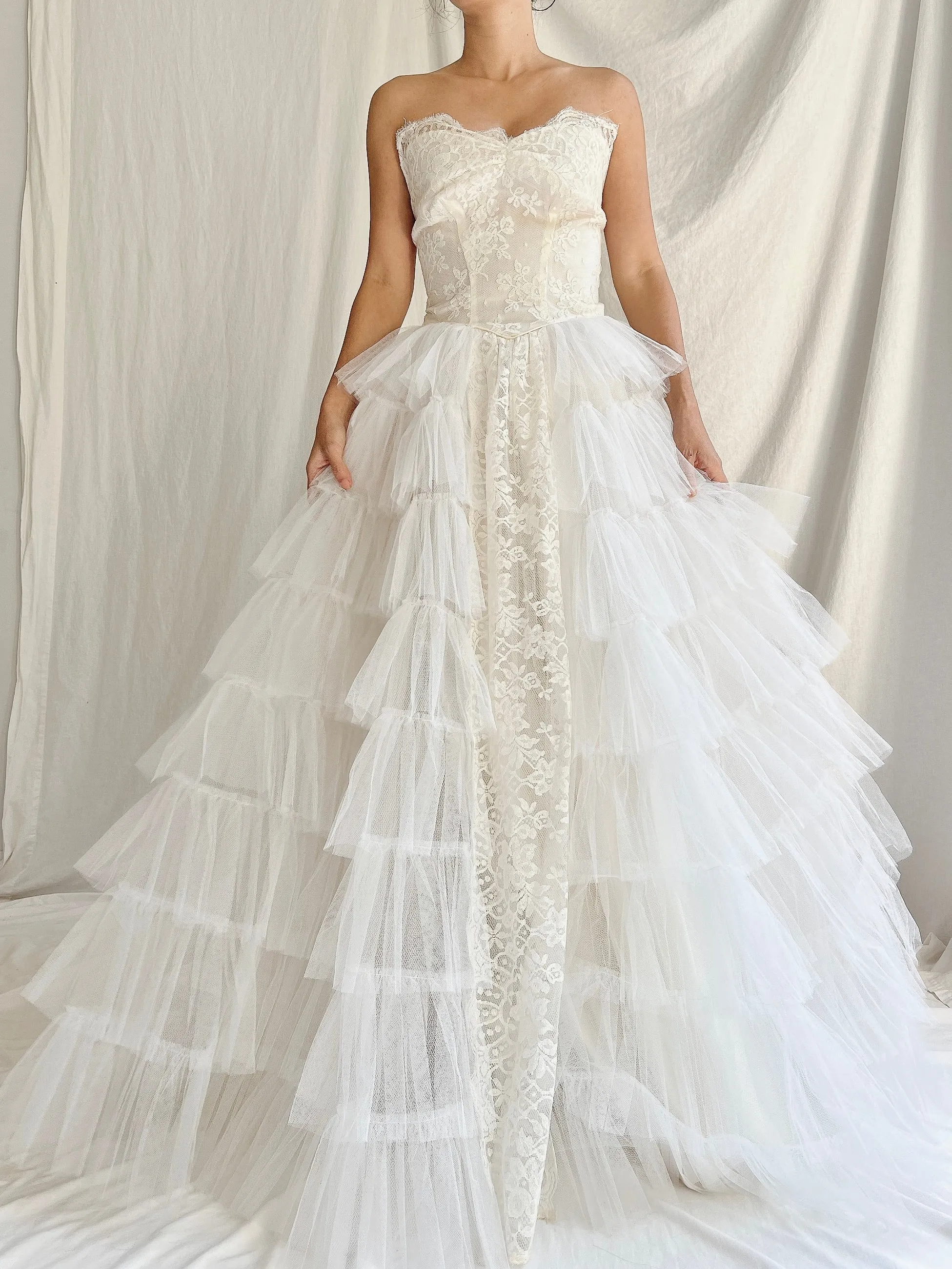 1950s Tulle and Lace Strapless Gown - XS