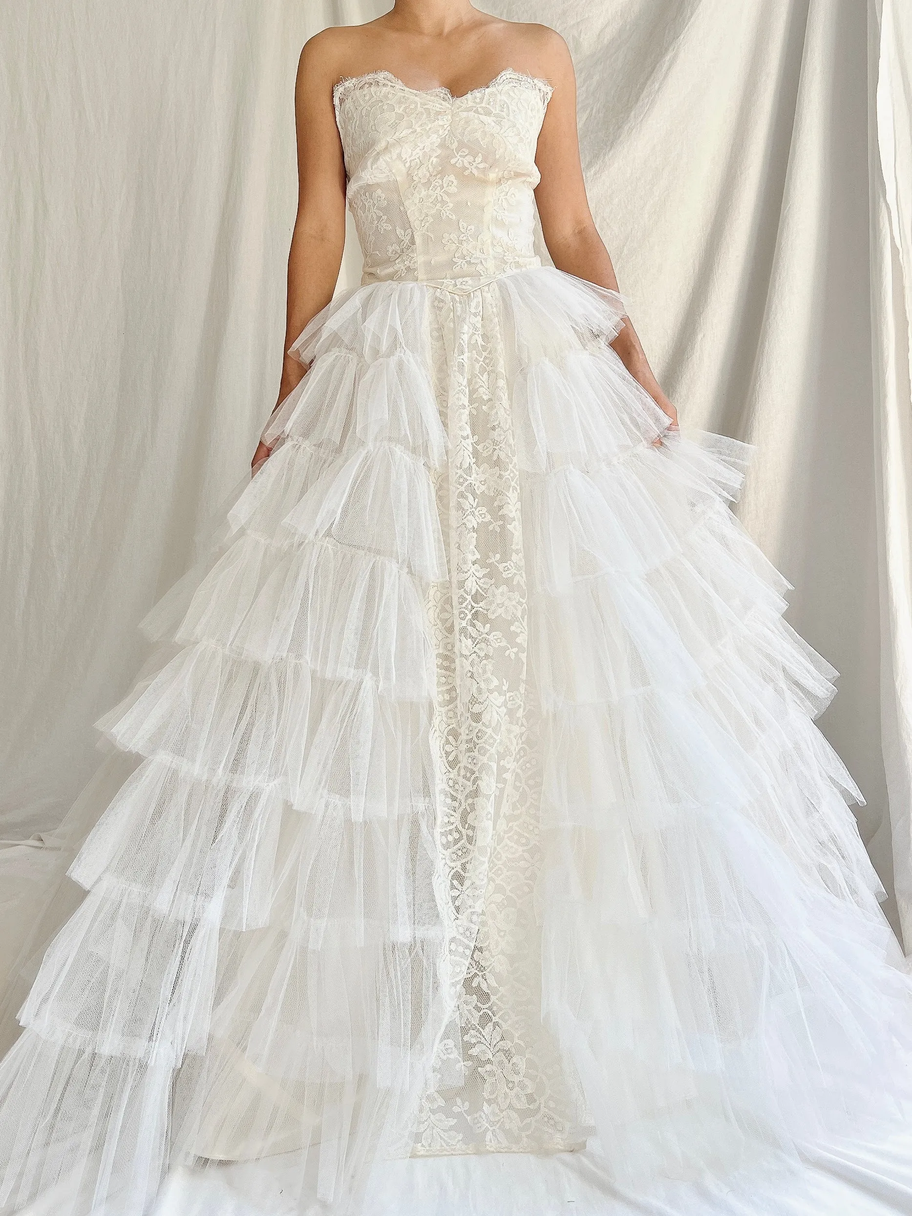 1950s Tulle and Lace Strapless Gown - XS