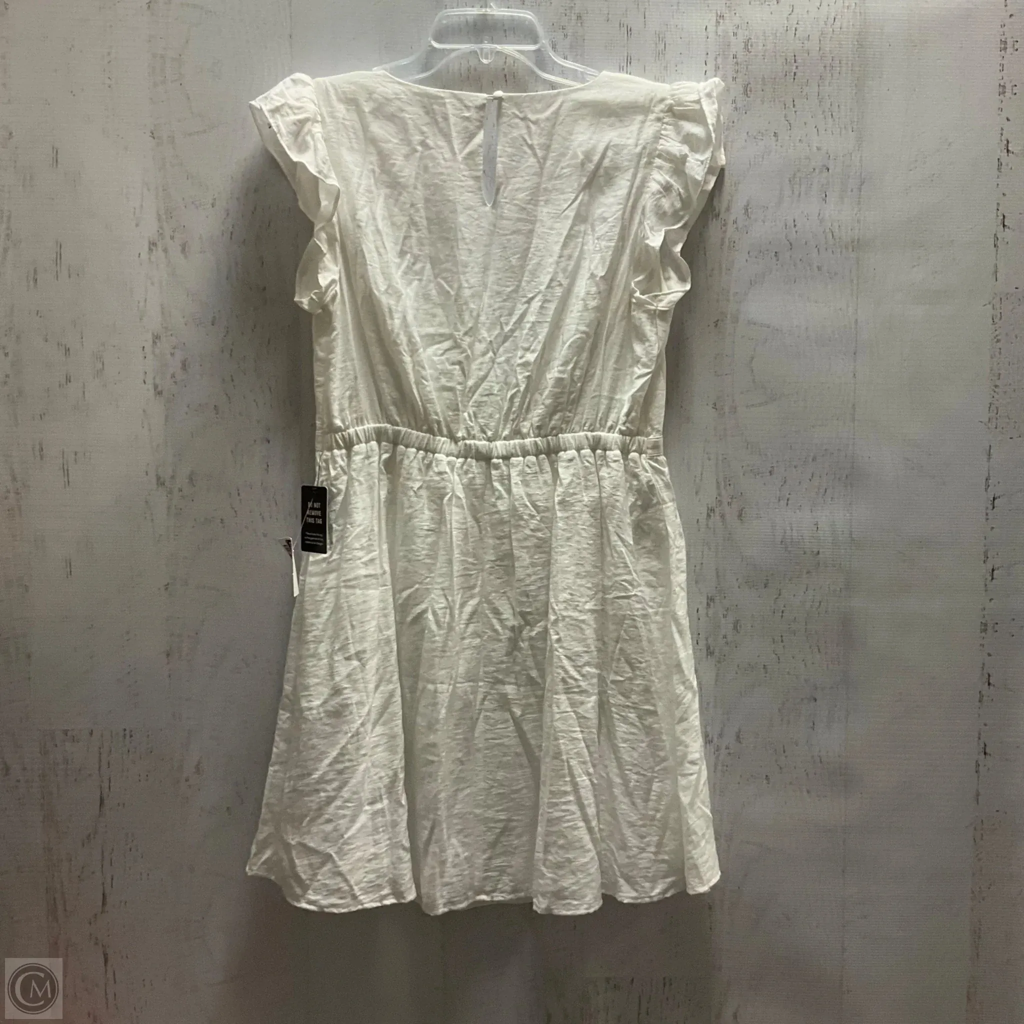 Dress Casual Short By Express In White, Size: M