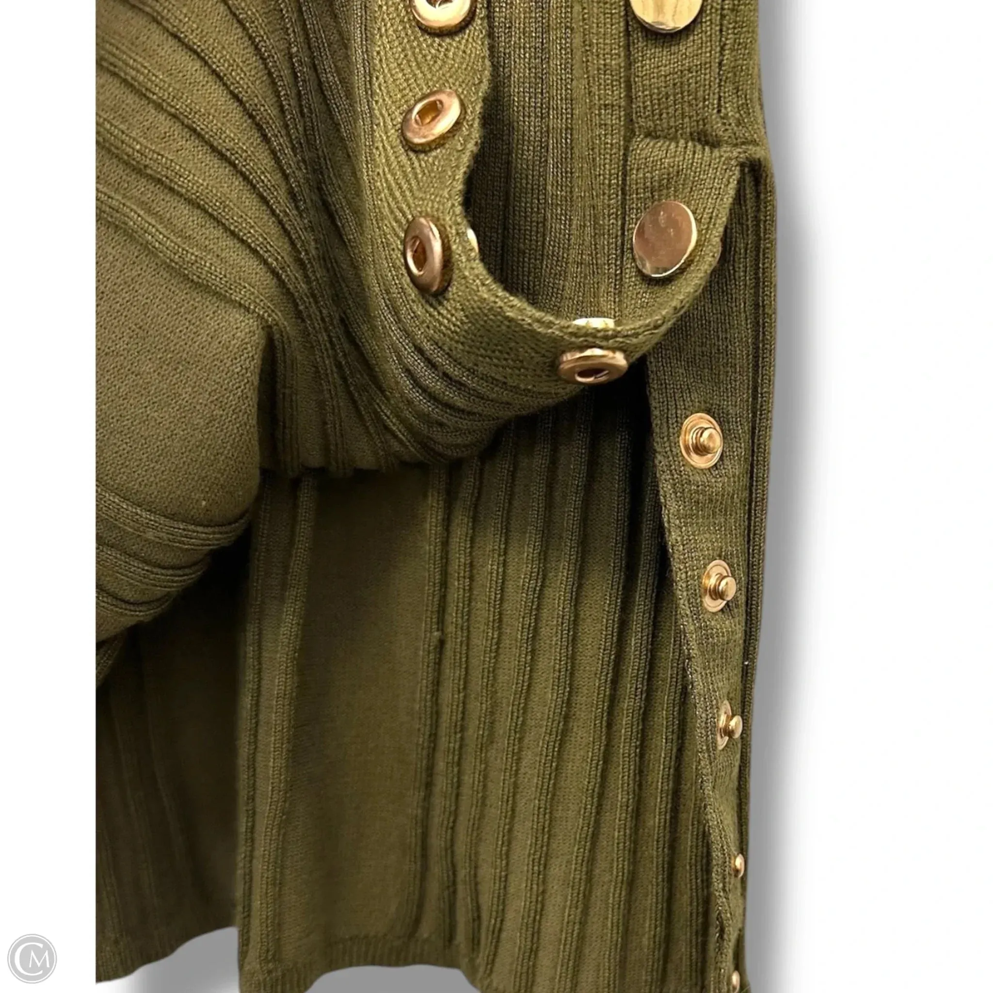 Dress Casual Short By Guess In Green, Size: M
