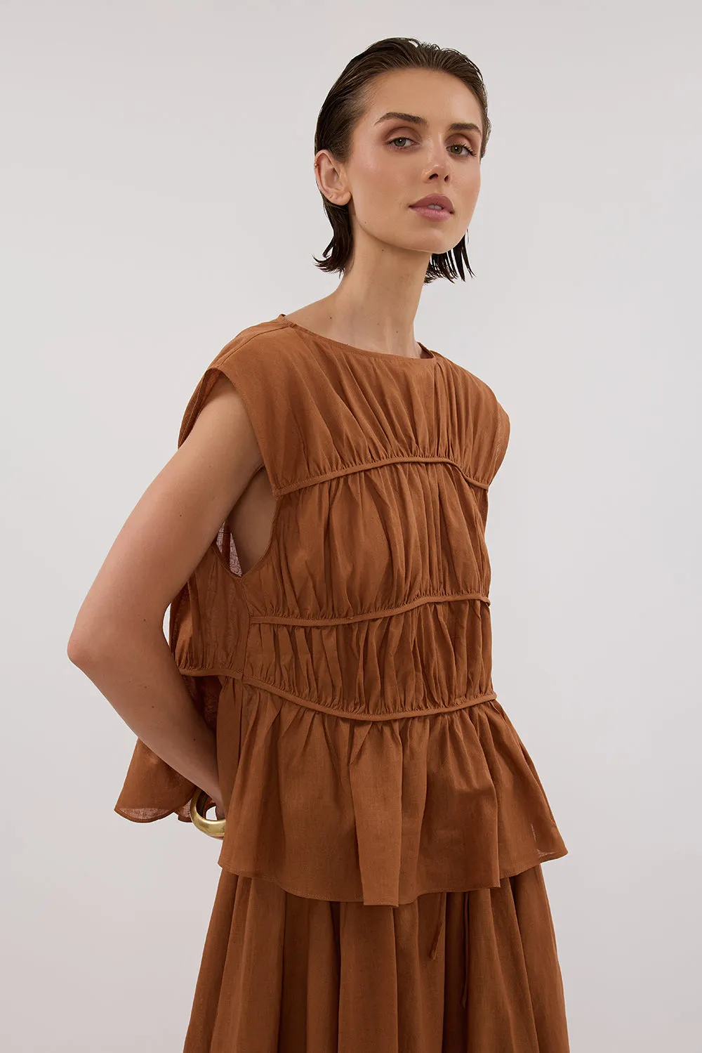 FLYNN RUST LINEN BLEND TIERED TOP