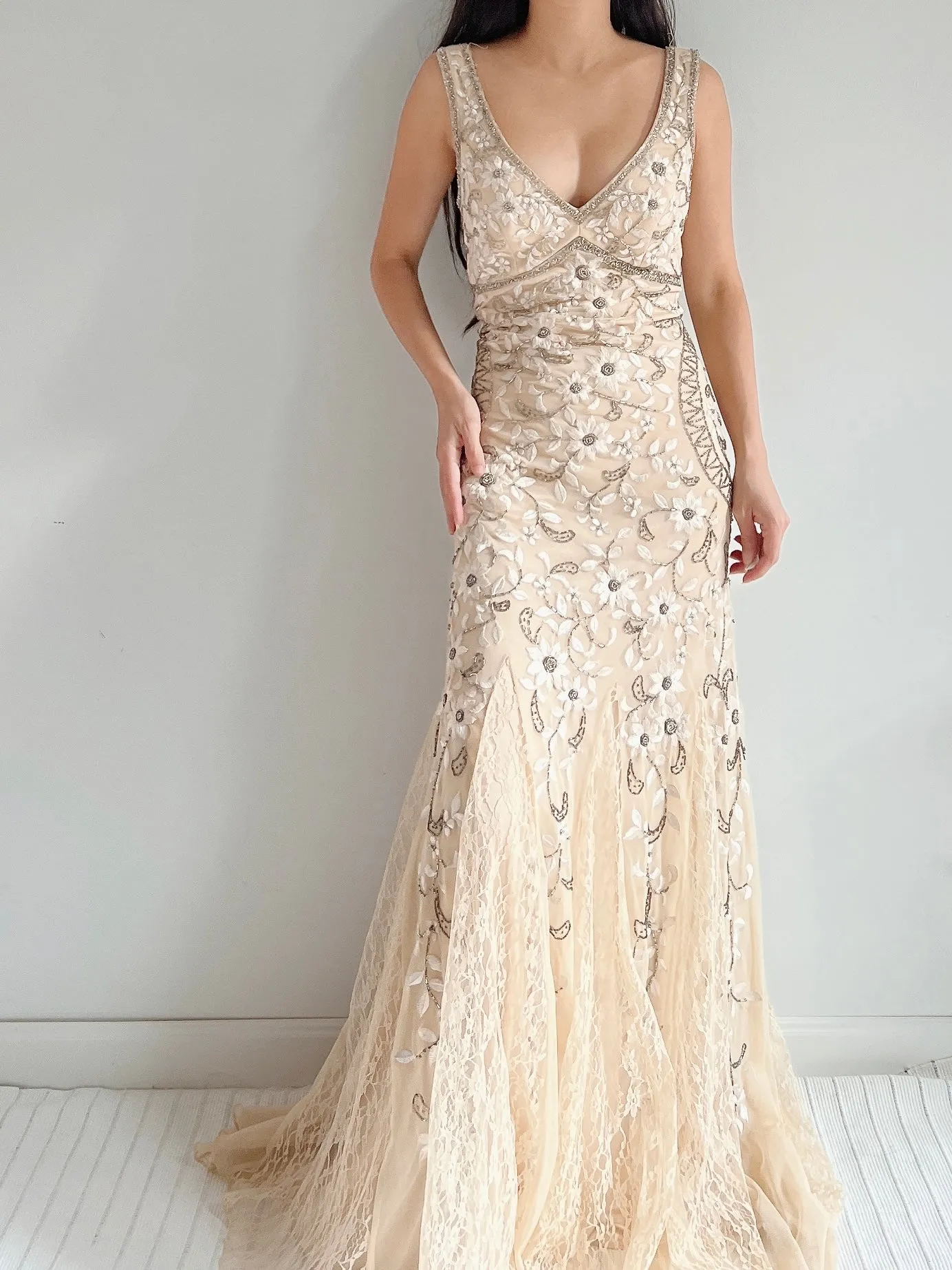 Vintage Embroidered Lace Gown - M
