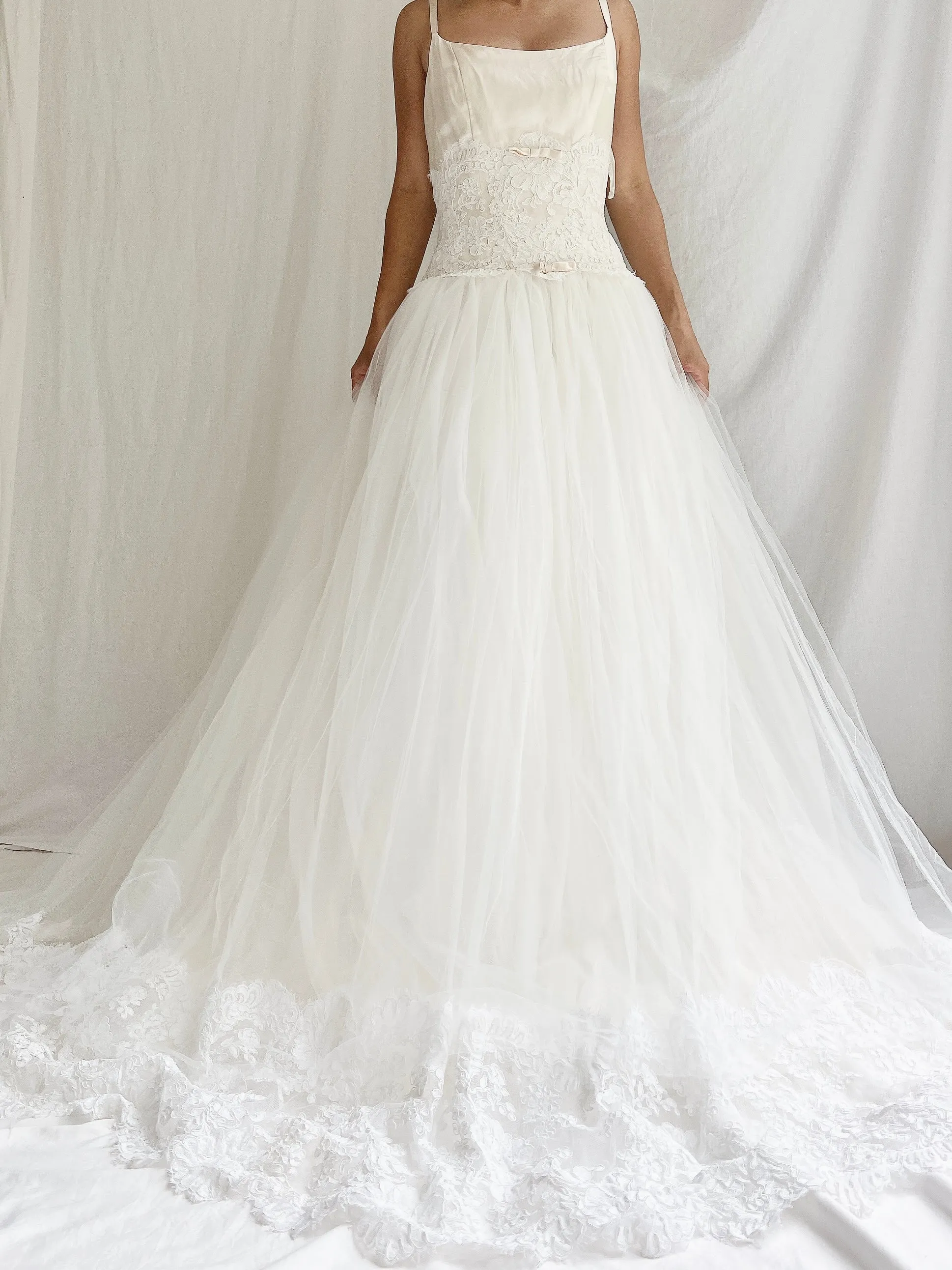 Vintage Monique Llhuilier Dropped Waist Gown - M