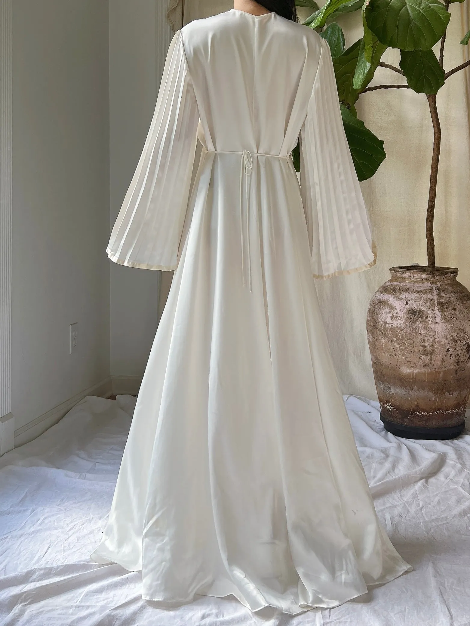 Vintage Satin Pleated Dressing Gown - S-M