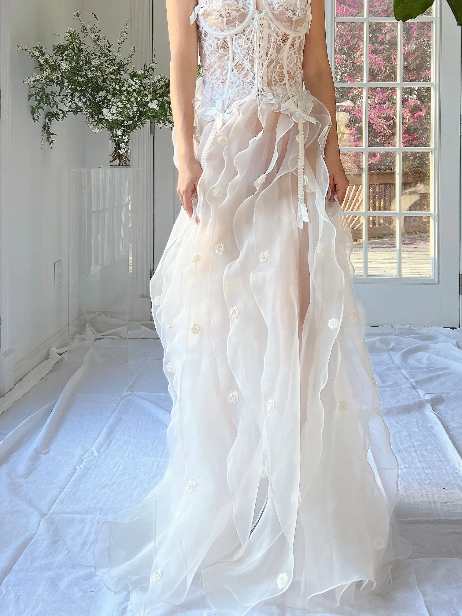 Y2K White Sheer Ruffle Skirt - M