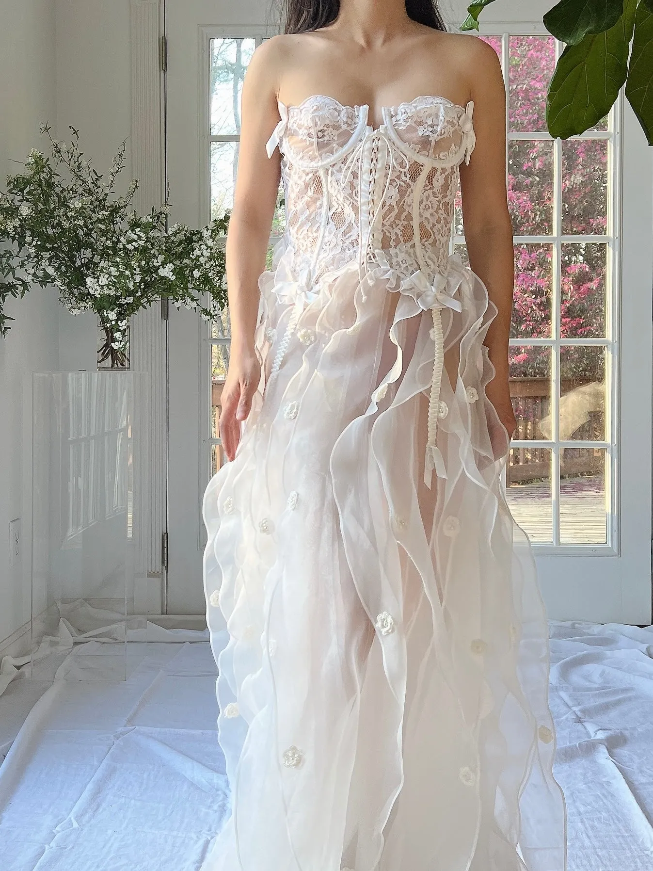 Y2K White Sheer Ruffle Skirt - M