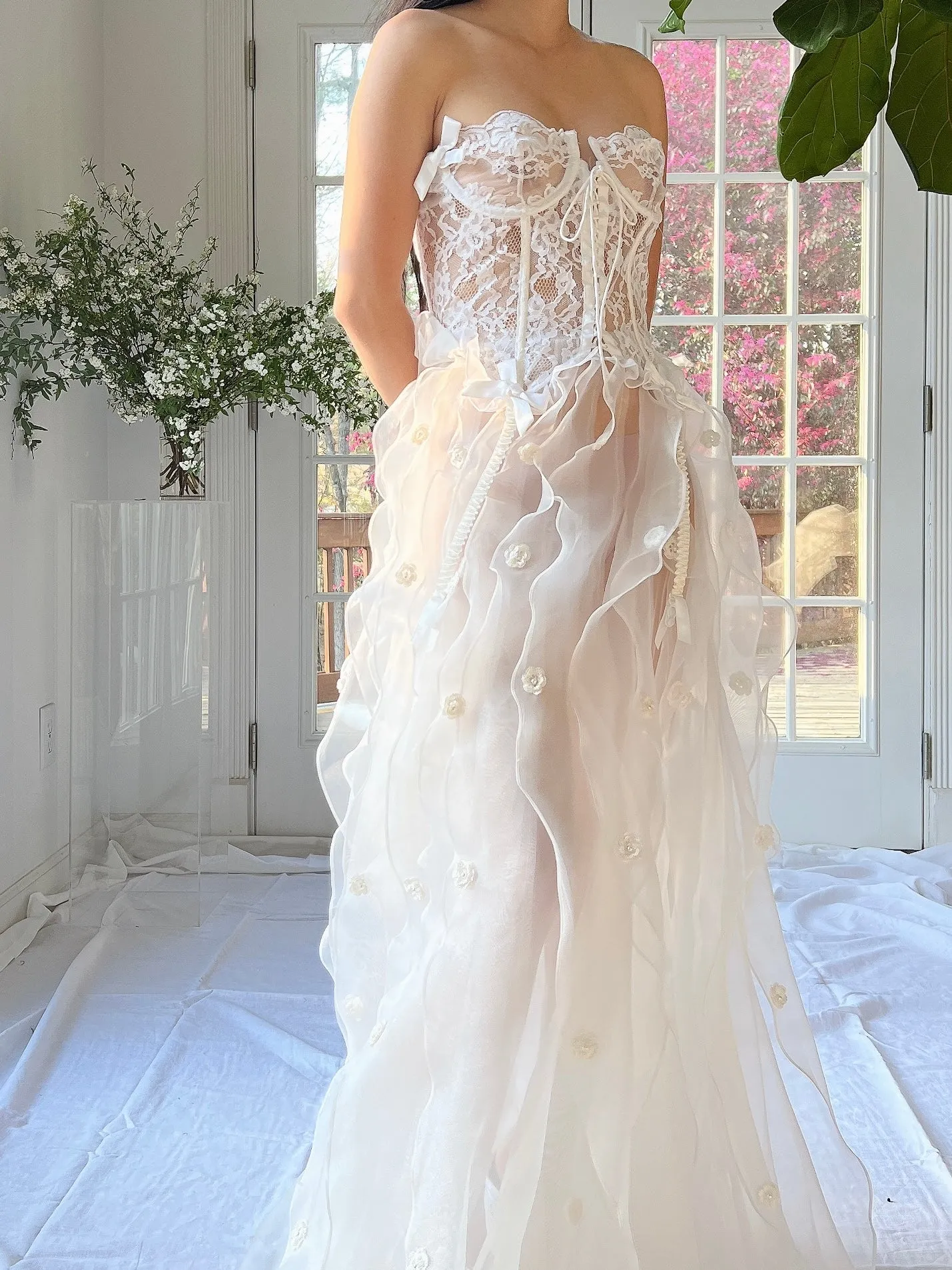 Y2K White Sheer Ruffle Skirt - M