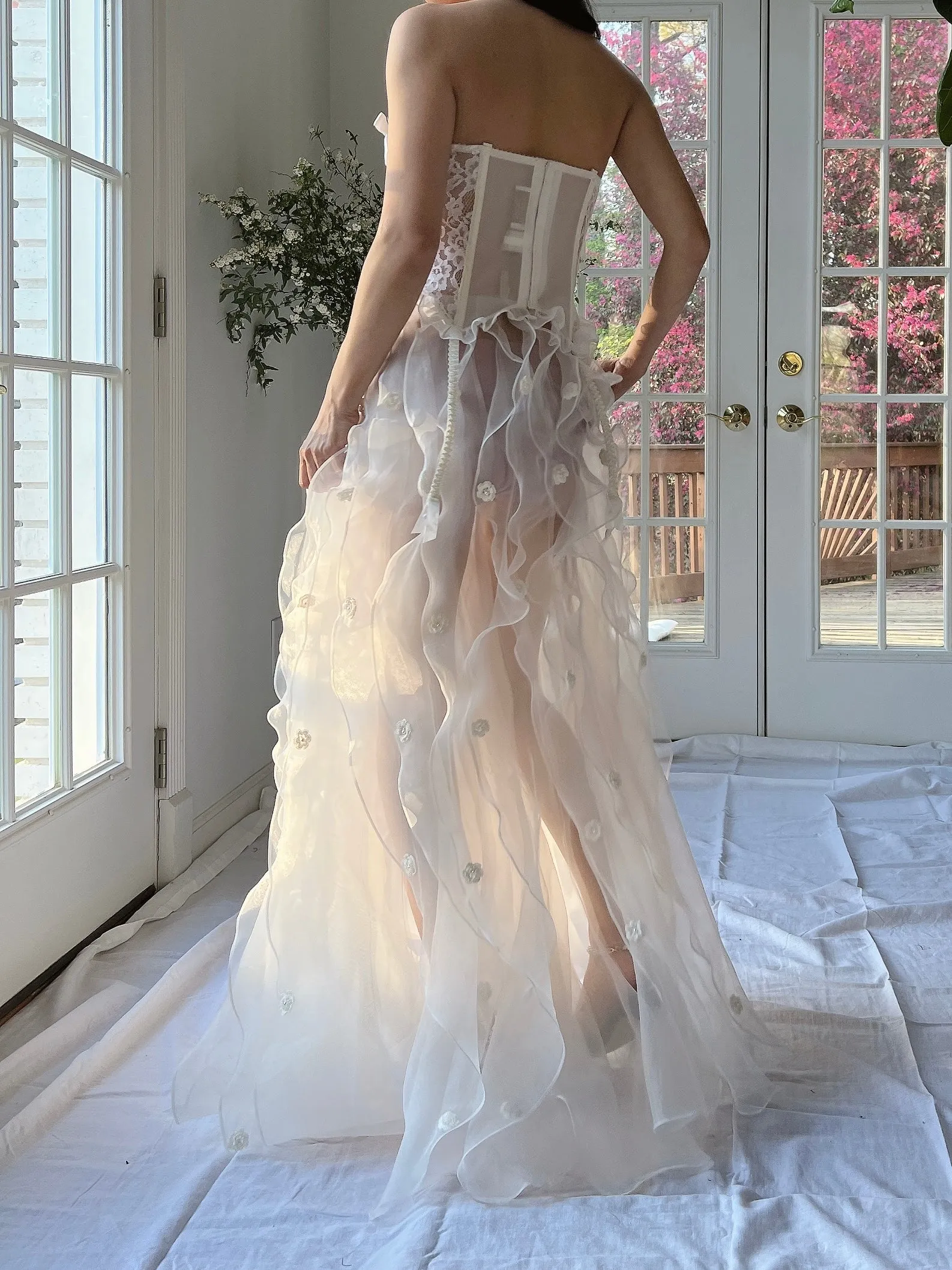 Y2K White Sheer Ruffle Skirt - M