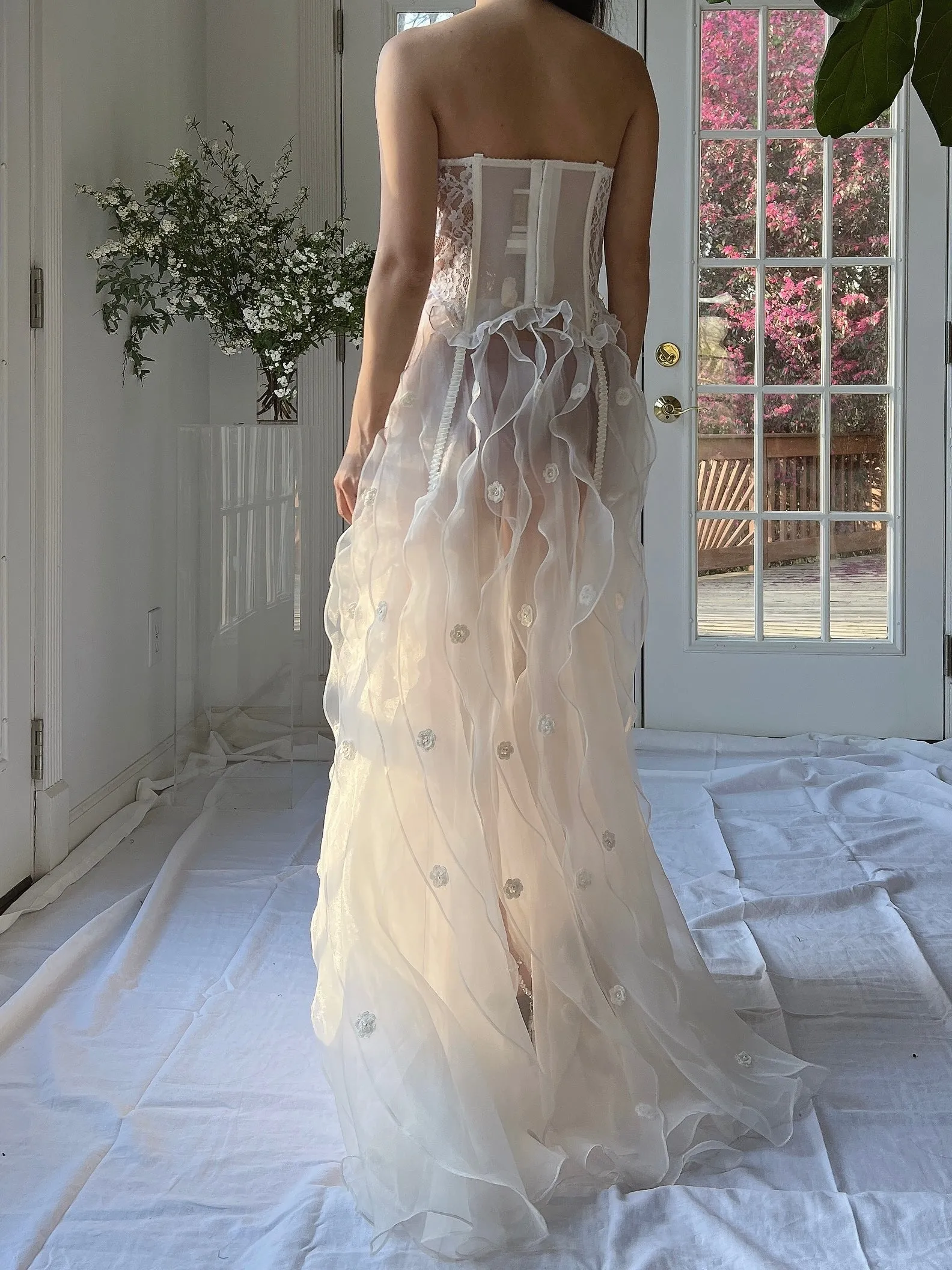 Y2K White Sheer Ruffle Skirt - M